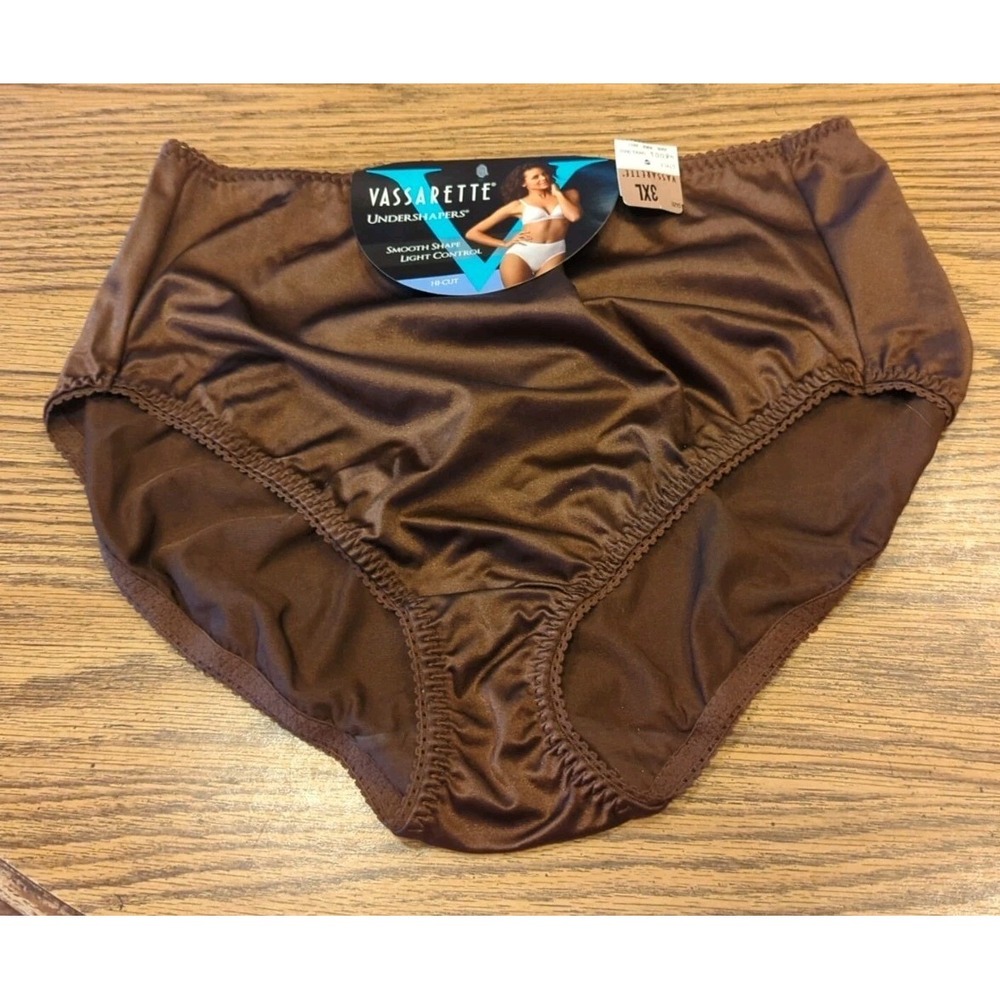 3X Vassarette Undershapers 48001 Light Control Briefs Panties Second Skin Satin